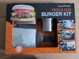 Blackstone 717604054123 Press And Sear Burger Kit - Season Serve New 3 Piece Set Upgrade