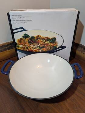 69710 Broil King Enameled Blue And Ivory 14 Inch Cast Grilling Wok #69710