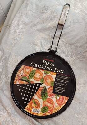 Charcoal Companion 050016730606 Black Pizza Grilling Pan Part Number Cc3060