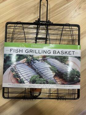 Charcoal Companion 050016774273 Non-stick 3 Fish Meat Vegetable Grilling Basket 11 Inch Folding Wood Handle