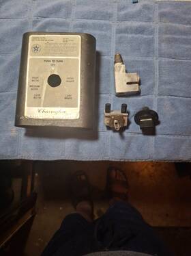7813-cga Charmglow Rare Single Control Dual Gas Valve And Parts For Hej/party Cart Used