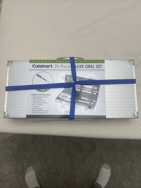 Cuisinart 817096016422 20-piece Deluxe Grill Set