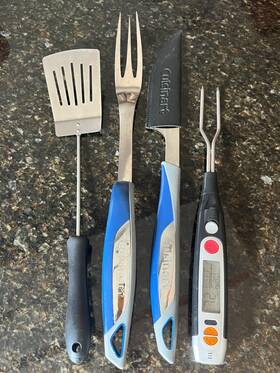 Dependable Products 097958061122 Bbq Grill Tool Bundle - 4pc Mix And Matched Spatula Temp Fork Meat Knife