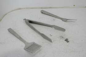 Everdure Hbpremkitl3 By Heston Blumenthal Premium Bbq Tool Kit Tongs Spatula And Fork