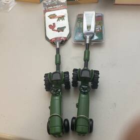 Gibson 647150221864 Set Of Tractor Bbq Fork And Spatula Combination Bottle Opener Brand New