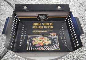Nv-01182 Grill Perks New - Non-stick 12 Inch X 9 Metal Topper High Sided With Handles