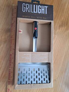 Grillight 864516000042 8 Inch Stainless Steel Led Grilling Spatula Lighted Fish Turner