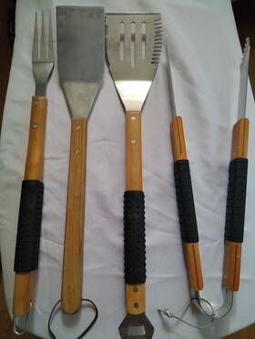 02163nstwu Mr. Bar-b-q Barbq 3 1 Piece Bbq Tool Set With Finger Grips And Rosewood Handles