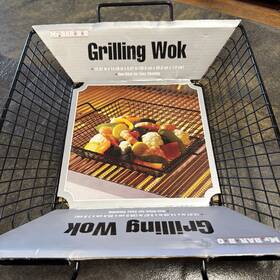 Mr. Bar-b-q 076903061417 Non-stick Wok Style Metal Grill Basket Black With Handles 12x14x3 In