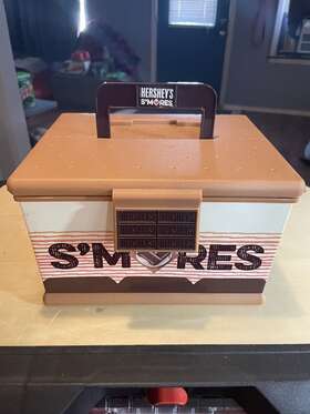 Mr. Bar-b-q 076903948909 Hersheys Chocolate Deluxe Smores Caddy Box Easy To Keep Organize - Nwt