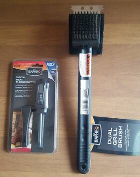 6111238 Mr. Bar-b-q Lot- Dual Grill Brush Scrubber Scraper And Digital Meat Thermometer