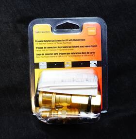 F276182 Mr. Heater Propane / Natural Gas Connector Kit With Shutoff Valve -