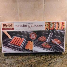 Inv00857 Parini Stainless Steel Hot Dog Roller And Salt Pepper Shaker Set Wood Handle