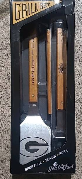 129813 Sports Chest Georgia Bulldogs 3 Piece Bbq Grill Set