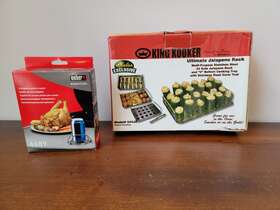 24vjr Weber & King Kooker Grilling Accessories - Poultry Roaster And Jalapeno Rack
