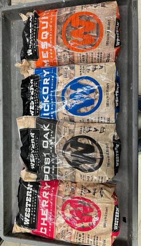 Western 697111162521 Bbq Smoking Wood Chips Variety Pk Bundle 4 - Cherry Mesquite Hickory