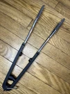 Pampered Chef Bar-b-tongs Bbq Barbecue Grill # 2691 16-1/2"-NOT Locking. Fixed Price $18.00.